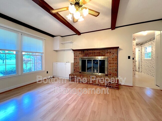 Building Photo - 186 Niven Rd