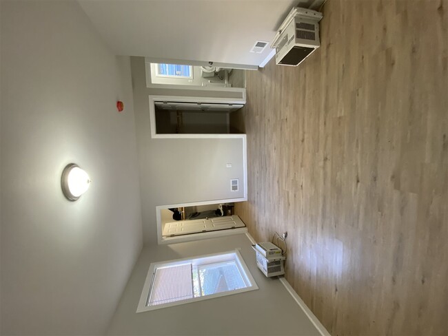 Building Photo - 109 Godwin Ave