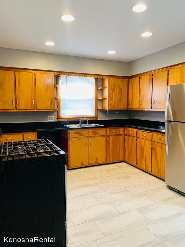 Building Photo - 3 br, 1 bath House - 7807 28th Avenue