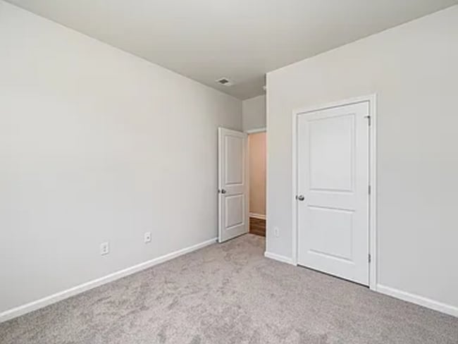 Building Photo - 328 Sandbach Rd