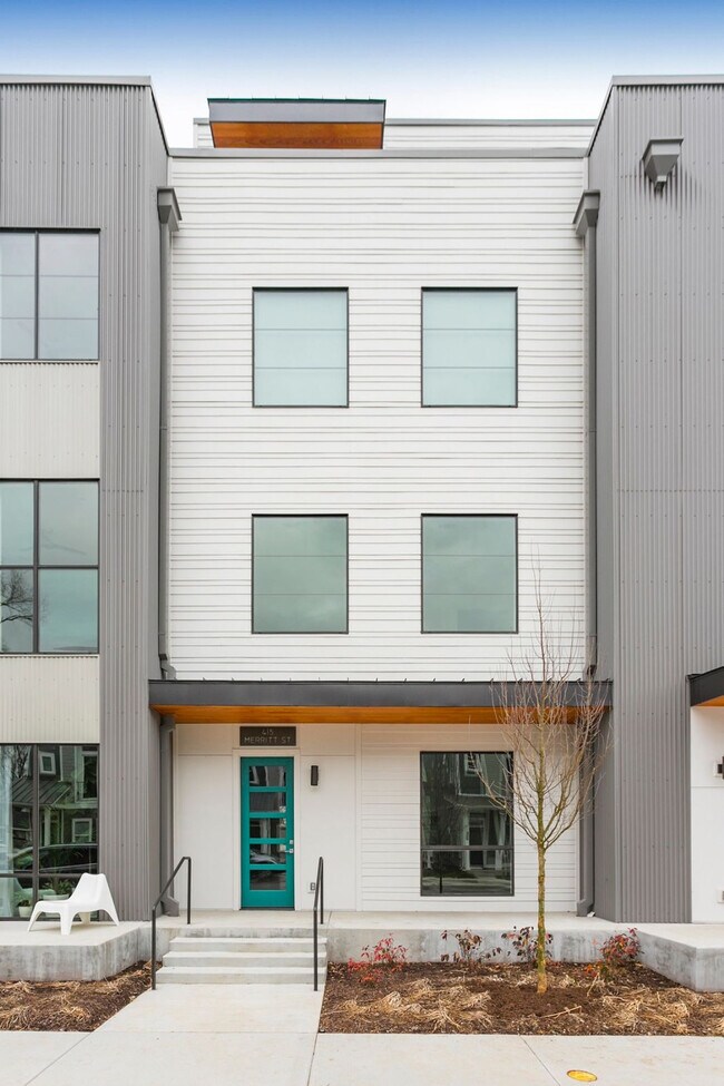 Building Photo - 415 Merritt Ave