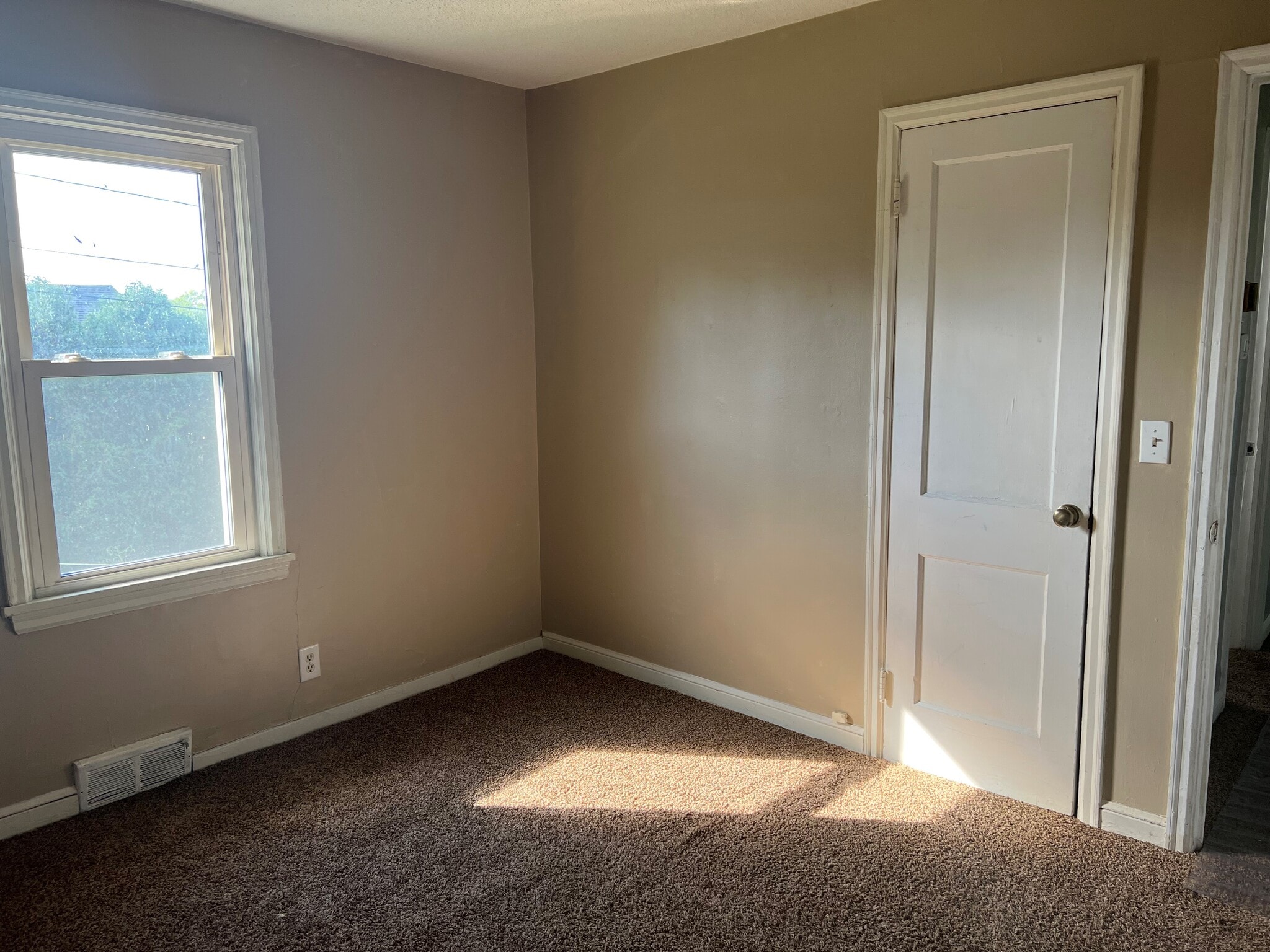 Bedroom 2 - 205 Jackson Ave NW