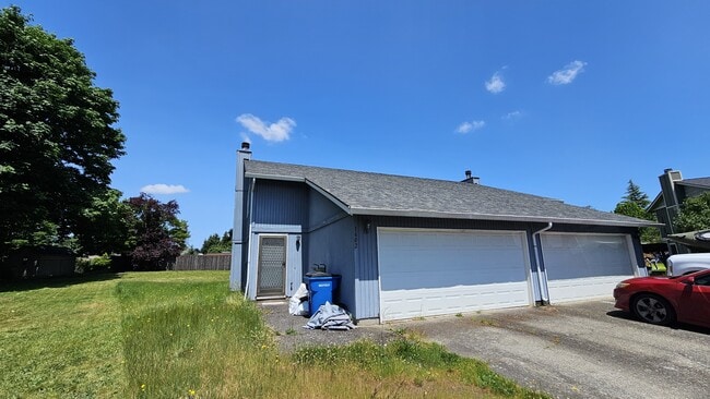 Primary Photo - 1602 SE 145th Ct