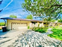 Building Photo - 1920 Sabin Dr