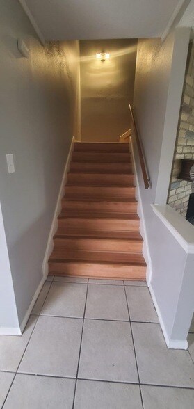 Building Photo - 11315 Lands End Cir