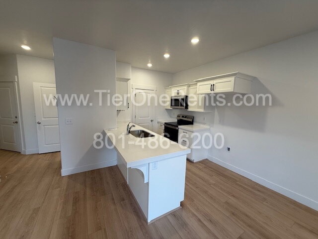 Building Photo - This property offers a NO DEPOSIT option available