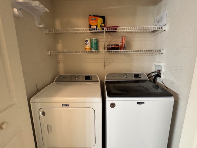 Building Photo - The Grande Downtown - REMODELED 1 Bedroom Available for rent NOW!