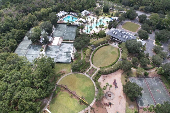 Building Photo - Charming 3 bedroom, 2.5 bath home in Oakle...