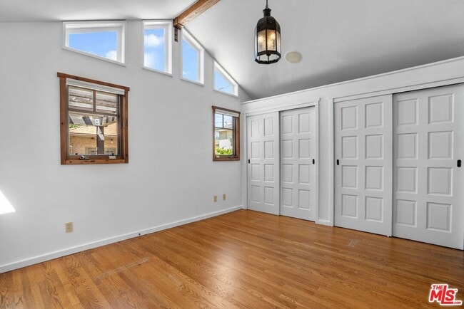 Building Photo - 2411 Castle Heights Ave