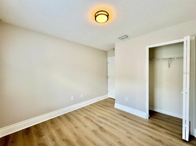 Building Photo - 13014 Fennway Ridge Dr
