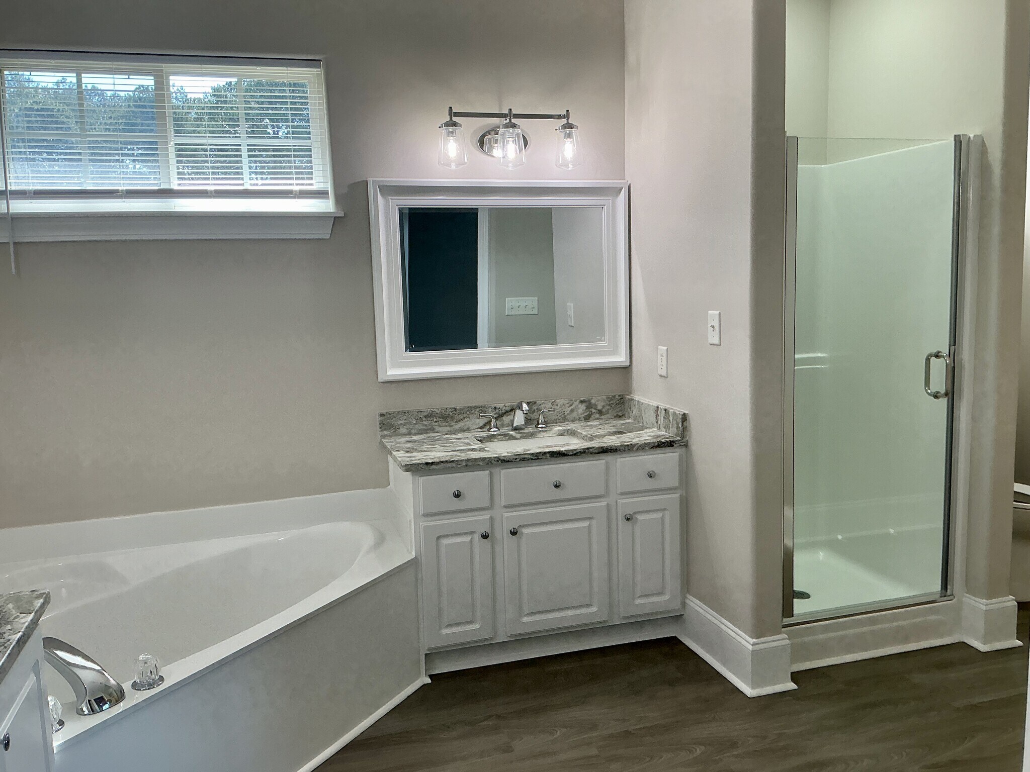 Master Bathroom - 546 Stonemason Dr