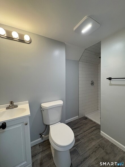 Building Photo - 72 4th St