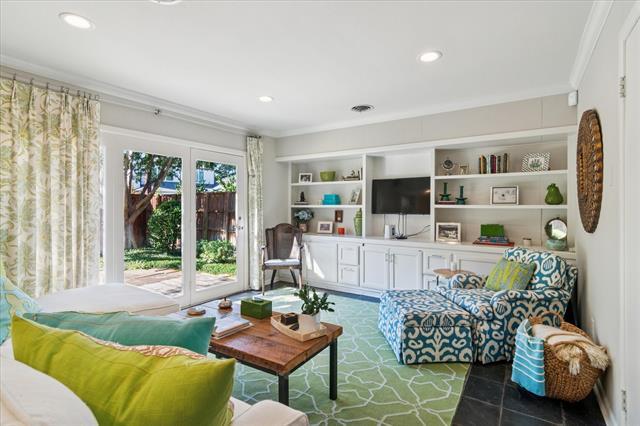 Building Photo - 3982 Highgrove Dr