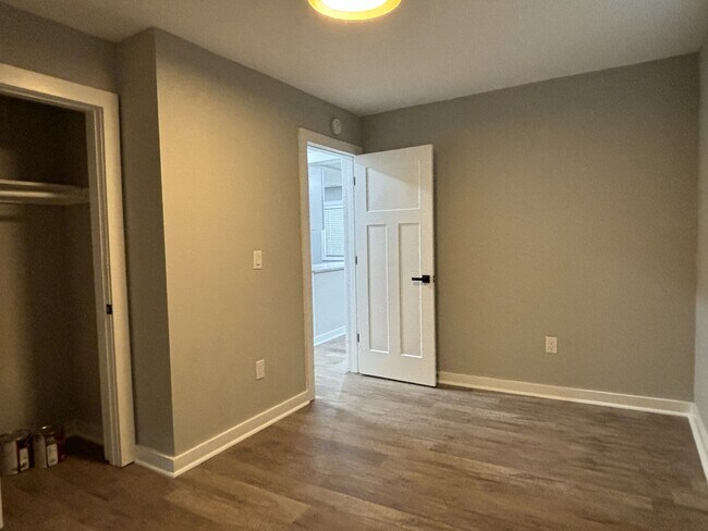 Building Photo - 4249 Ralston Ave