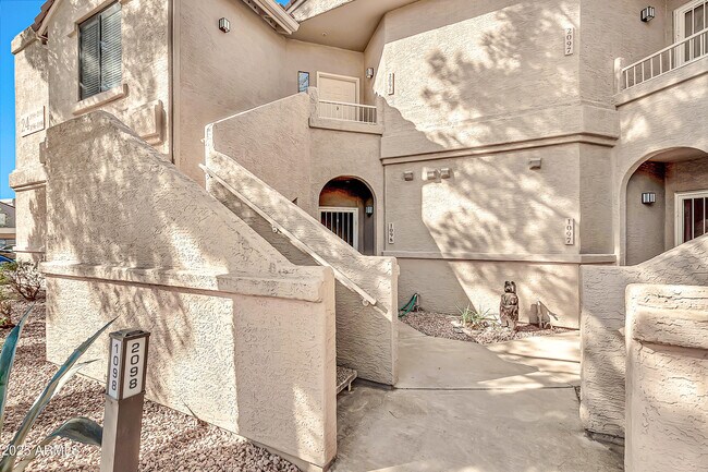 Building Photo - 15380 N 100th St