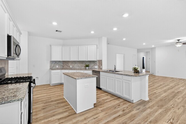 Building Photo - 5402 Still Creek Ranch Dr