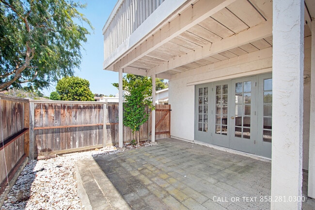 Building Photo - 3911 Camino Lindo