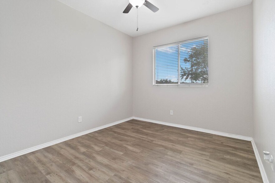 Building Photo - 3637 Double Diamond