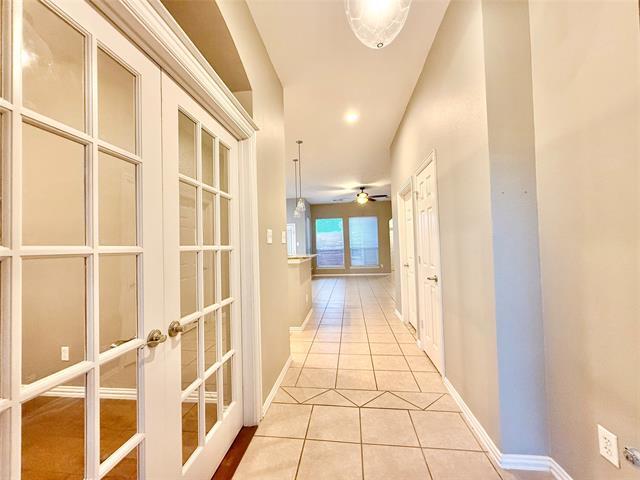 Building Photo - 2916 Red Wolf Dr