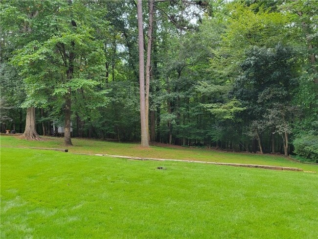 Building Photo - 3798 Lee Ridge Way SW