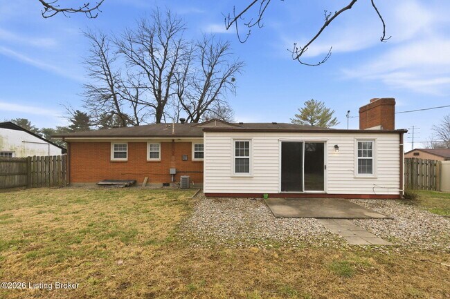 Building Photo - 2403 Silverbrook Ave