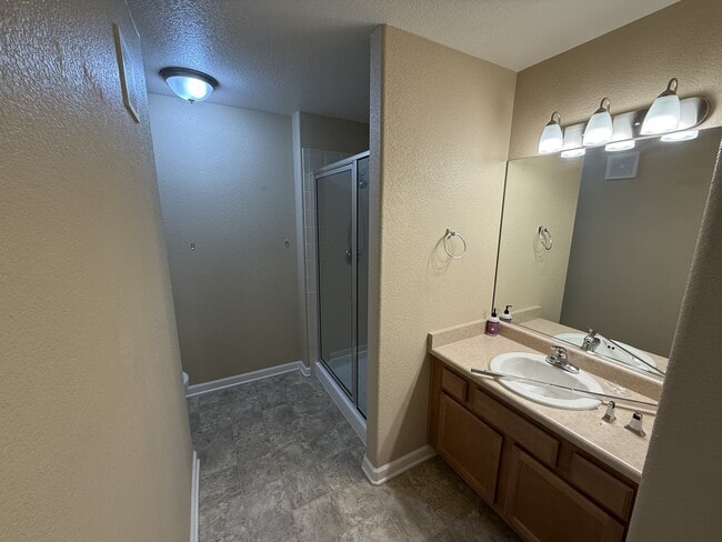 Building Photo - 5551 W 29th St