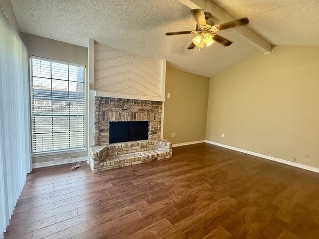 Building Photo - 777 Custer Rd