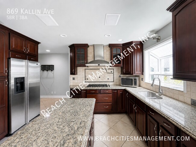 Building Photo - 869 E Kallin Way