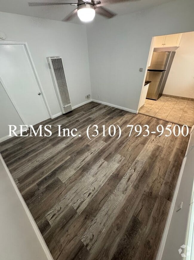 Building Photo - Remodeled 1 Bedroom Apartment in Hermosa B...