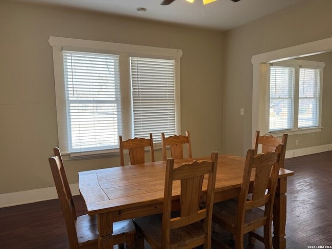 Building Photo - 323 E Euclid Ave