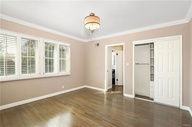 Building Photo - 5650 Heleo Ave