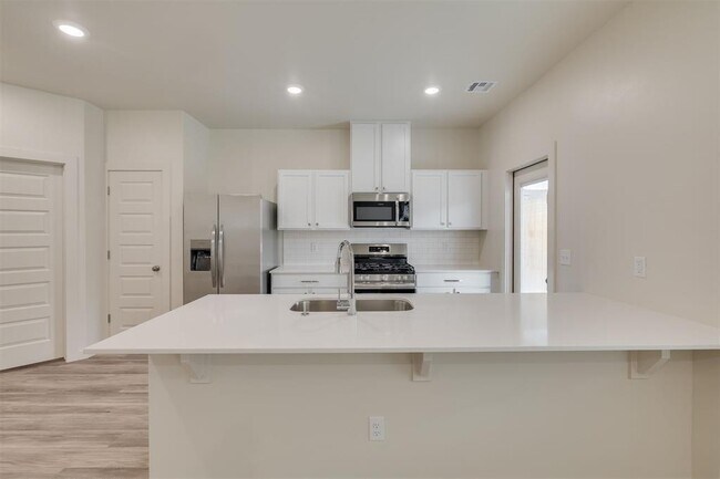 Building Photo - 8905 NW 109th St