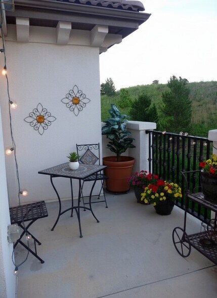 Building Photo - 6724 S Winnipeg Cir