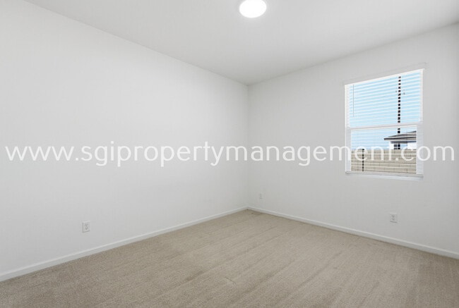 Building Photo - 25489 W Fraktur Rd