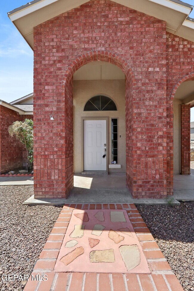 Building Photo - 3141 Fury Point Pl