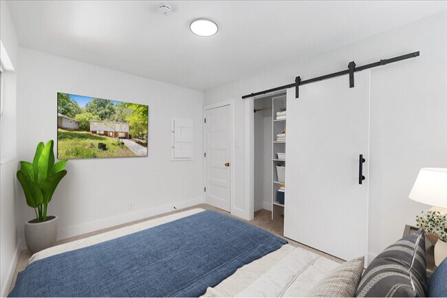 Building Photo - 2904 Sprucewood Dr