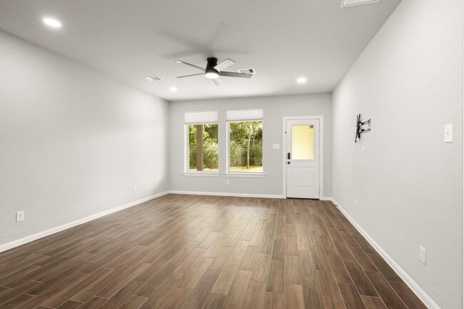 Building Photo - 104 Winged Elm Ct
