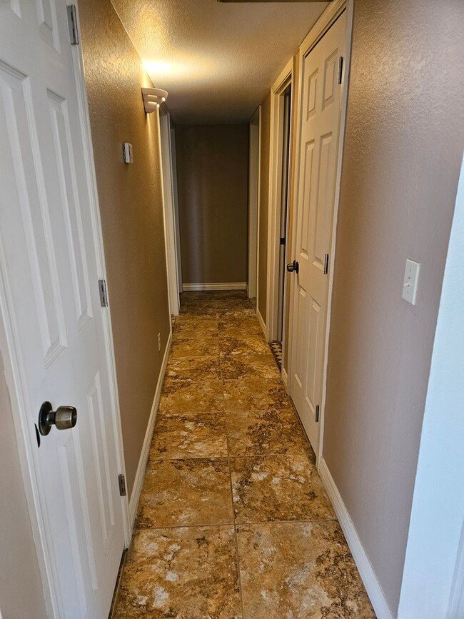 Building Photo - EAST MESA HOME FOR RENT