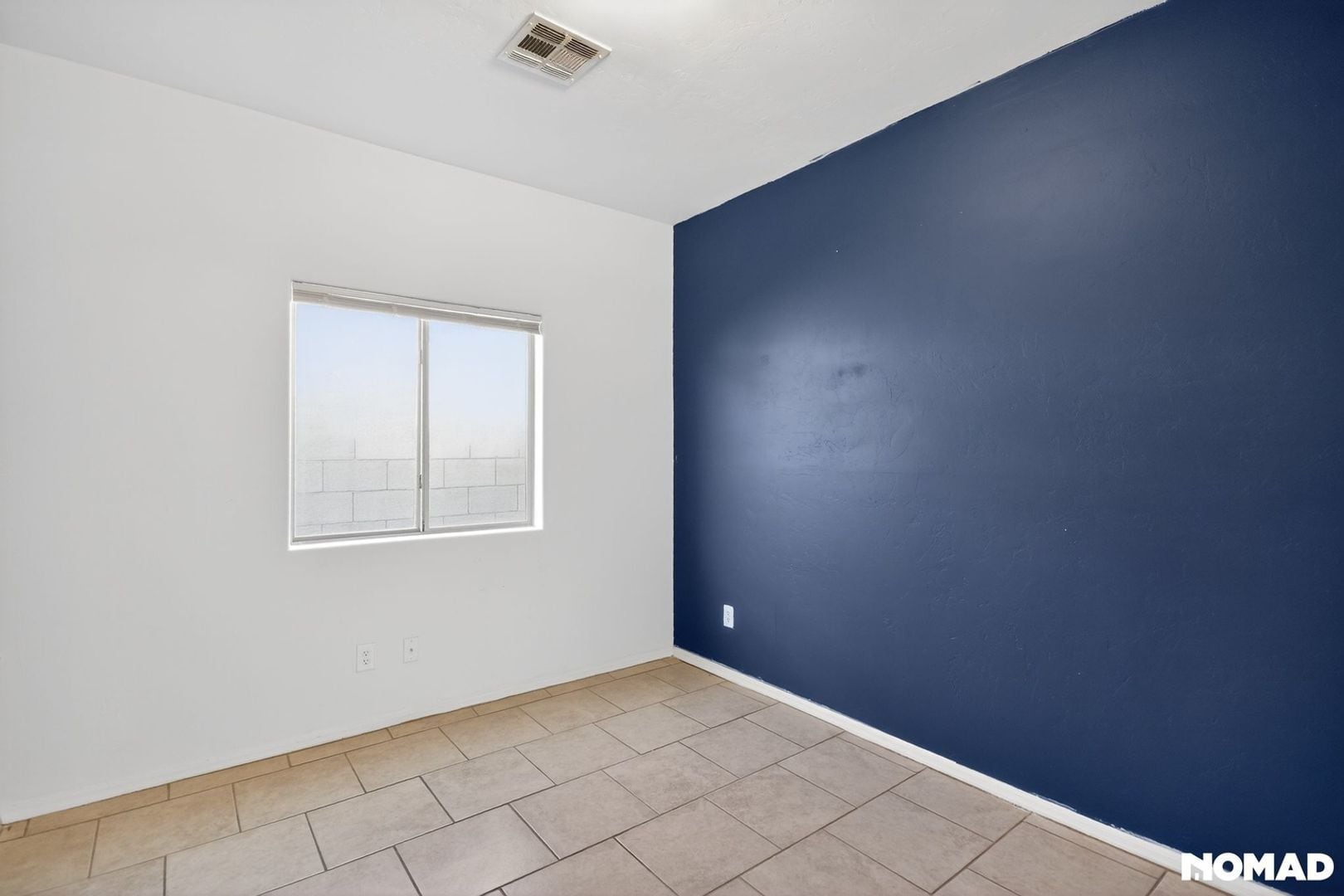 Building Photo - 3610 Cam Del Rancho