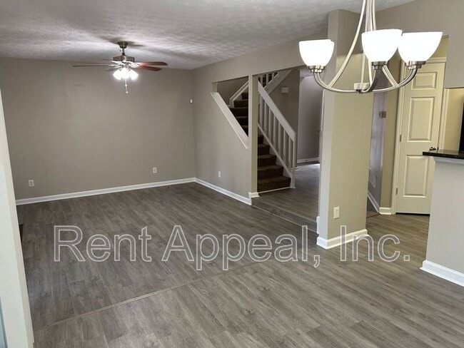 Building Photo - 1560 Burnstone Dr