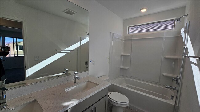 Building Photo - 10242 Altavia Rock St