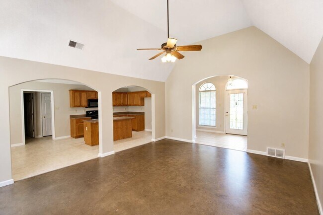 Building Photo - 20 Country Brook Dr