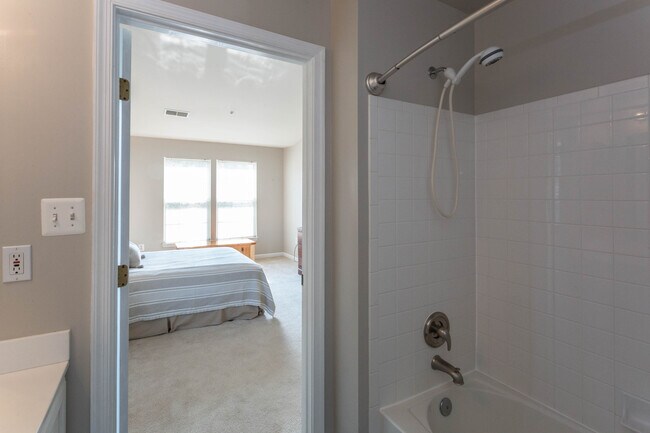 Building Photo - 7507 Snowpea Ct