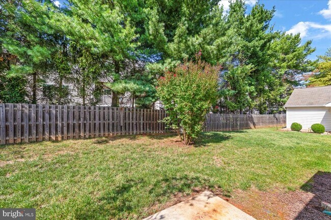 Building Photo - 5703 Halifax Ct