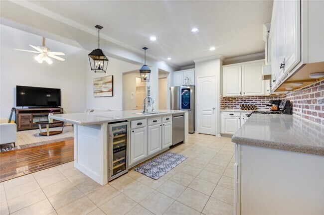 Building Photo - 24934 Crystal Stone Ln