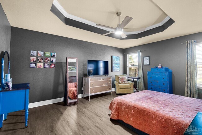 Building Photo - 6165 Winchester Cir