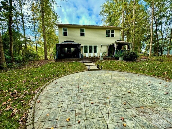 Building Photo - 8419 Aspen Ct