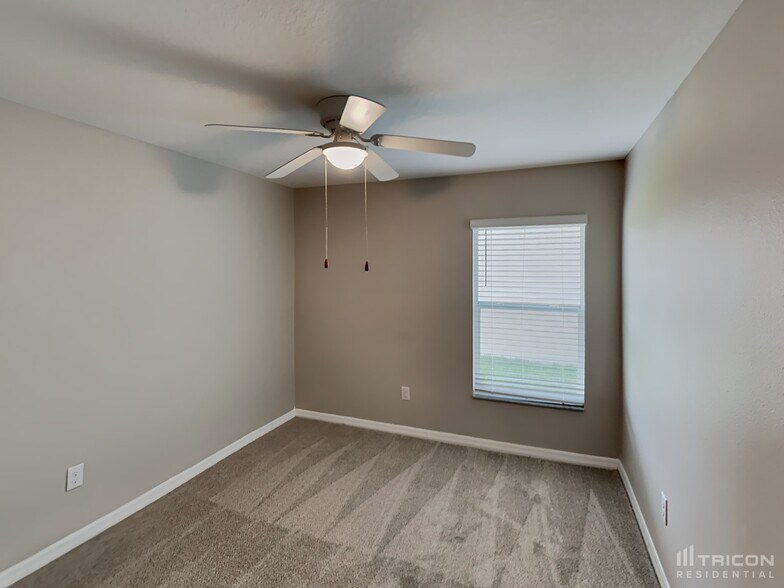 Building Photo - 5029 Golden Fig Ln