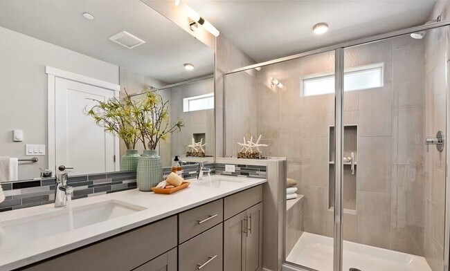 Building Photo - Modern Lake Stevens Townhome with A/C & 2-Car Garage