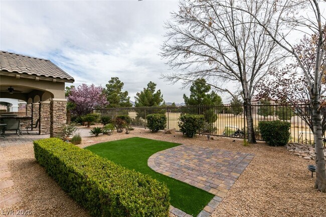 Building Photo - 7228 Night Heron Way